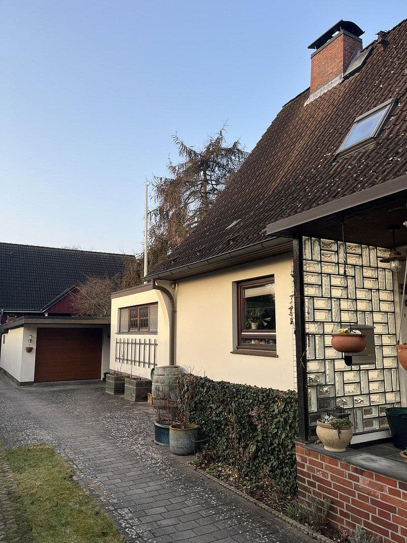Predaj domu 107 m², pozemek 535 m², Schenefeld, Šlezvicko-Holštajnsko Predaj domu 107 m², pozemek 535 m², Schenefeld, Šlezvicko-Holštajnsko