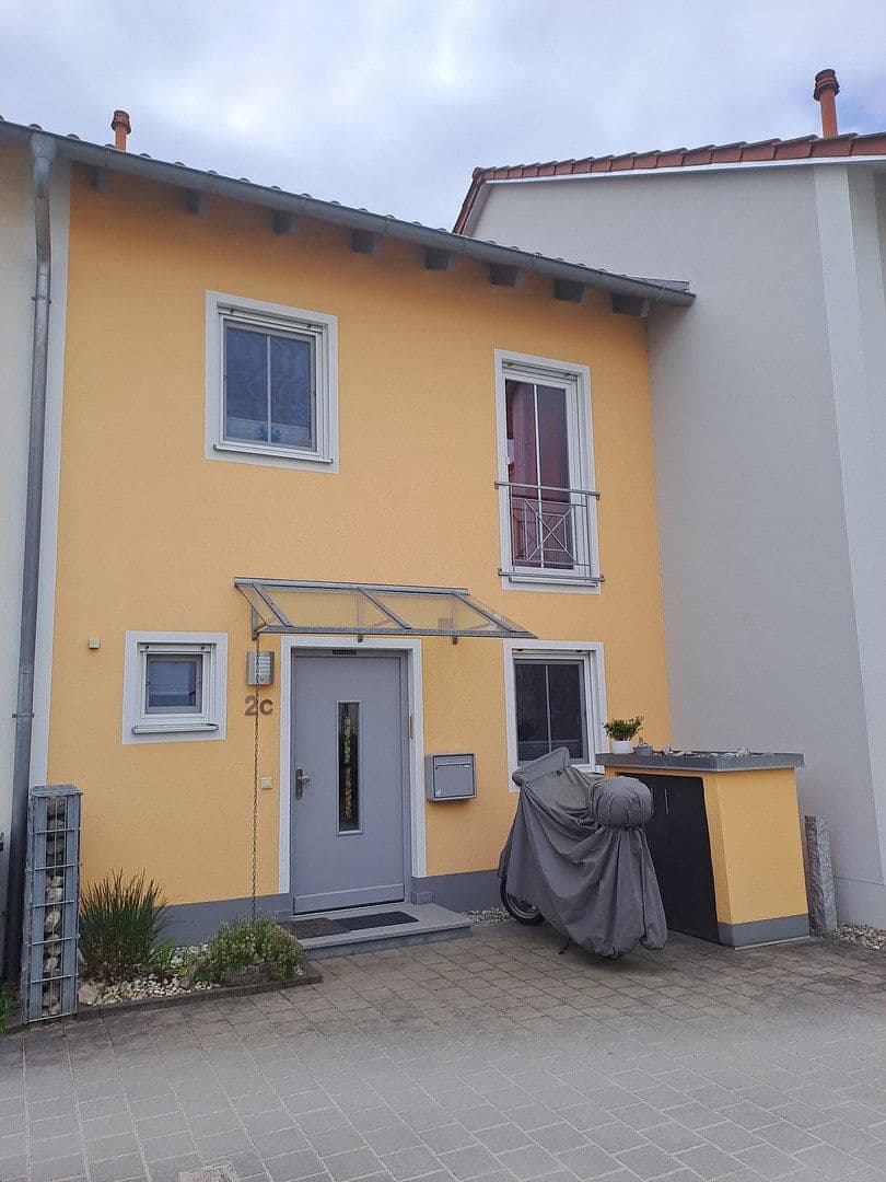 Prenájom domu 140 m², pozemek 220 m², Schrobenhausen, Bavorsko Prenájom domu 140 m², pozemek 220 m², Schrobenhausen, Bavorsko