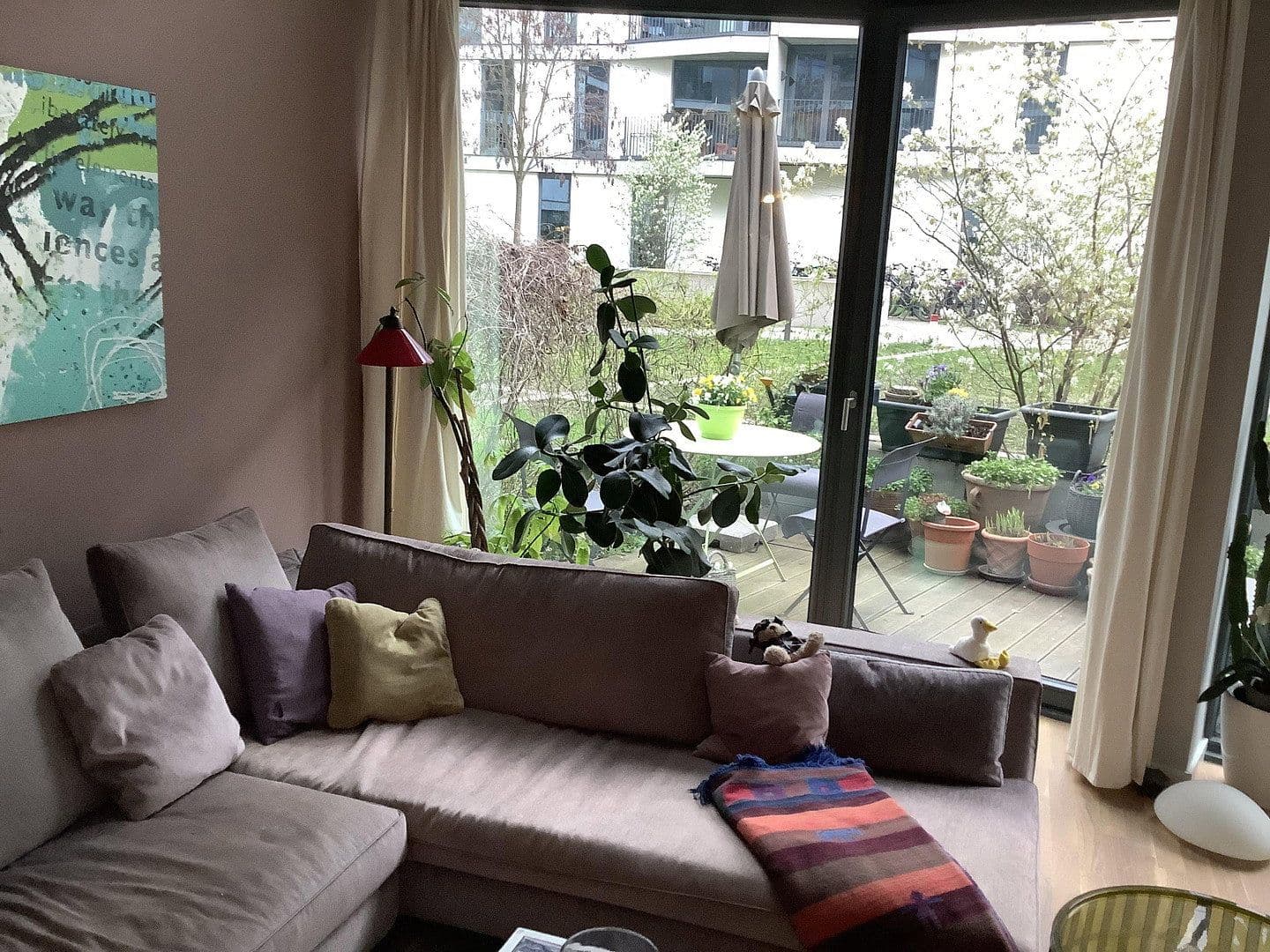 Prenájom bytu 2-izbový 96 m², Pettenkoferstr. 14, Berlin, Berlín Prenájom bytu 2-izbový 96 m², Pettenkoferstr. 14, Berlin, Berlín