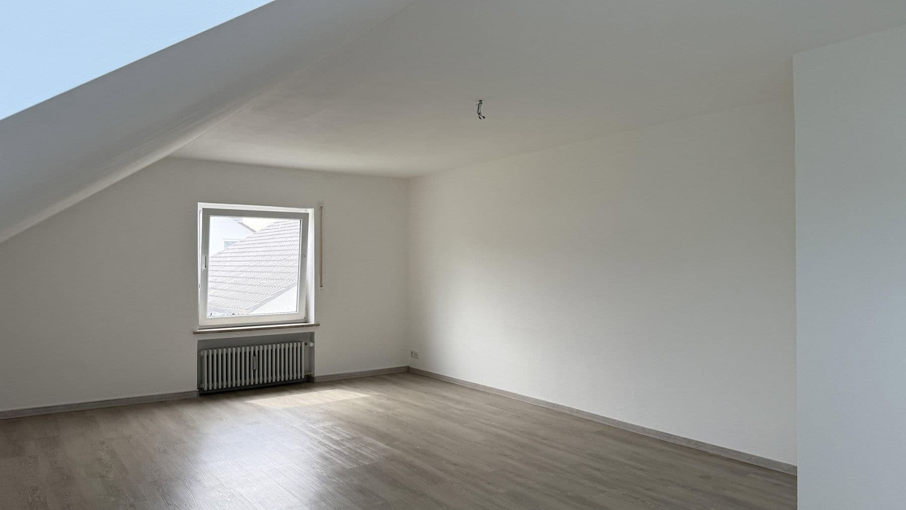 Prenájom bytu 2-izbový 76 m², Gablingen, Bavorsko Prenájom bytu 2-izbový 76 m², Gablingen, Bavorsko
