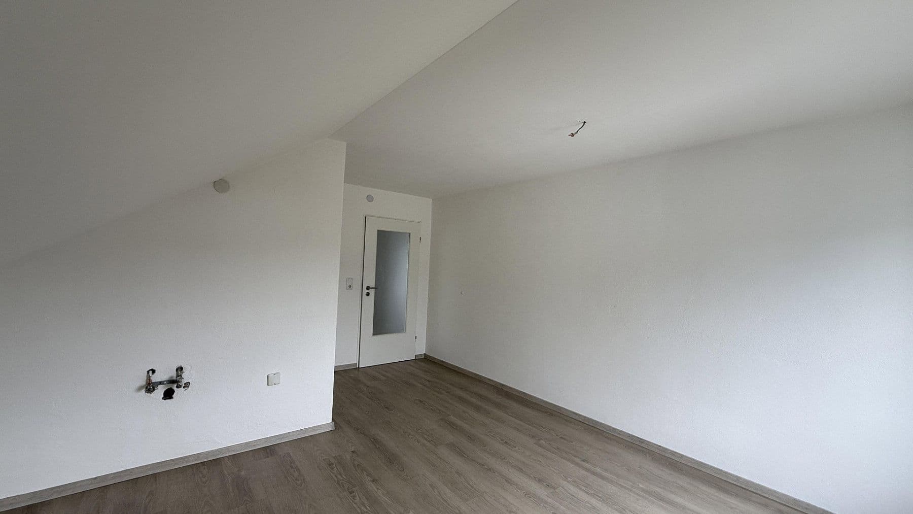 Prenájom bytu 2-izbový 76 m², Gablingen, Bavorsko Prenájom bytu 2-izbový 76 m², Gablingen, Bavorsko