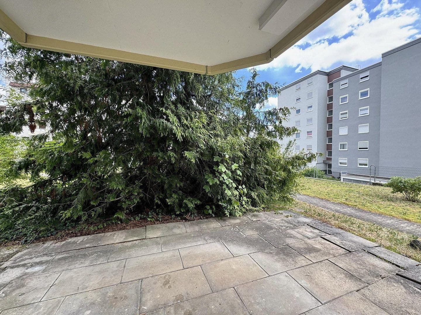 Prenájom bytu 2-izbový 57 m², Johannes-Eisenlohr-Straße 126, Reutlingen, Bádensko-Wurttembersko Prenájom bytu 2-izbový 57 m², Johannes-Eisenlohr-Straße 126, Reutlingen, Bádensko-Wurttembersko