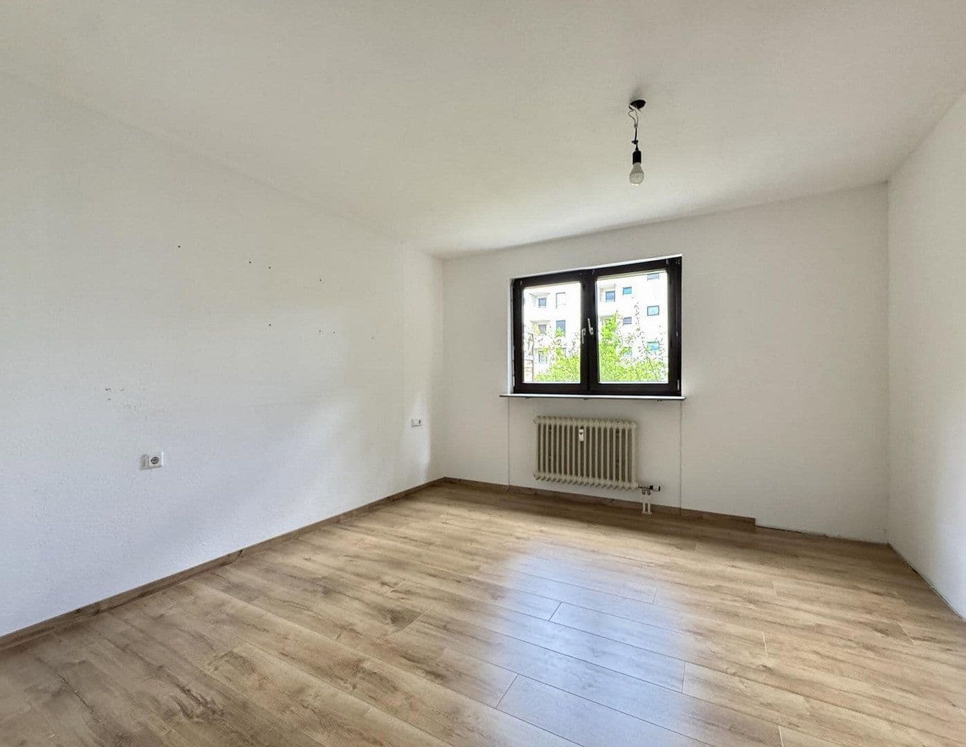 Prenájom bytu 2-izbový 57 m², Johannes-Eisenlohr-Straße 126, Reutlingen, Bádensko-Wurttembersko Prenájom bytu 2-izbový 57 m², Johannes-Eisenlohr-Straße 126, Reutlingen, Bádensko-Wurttembersko