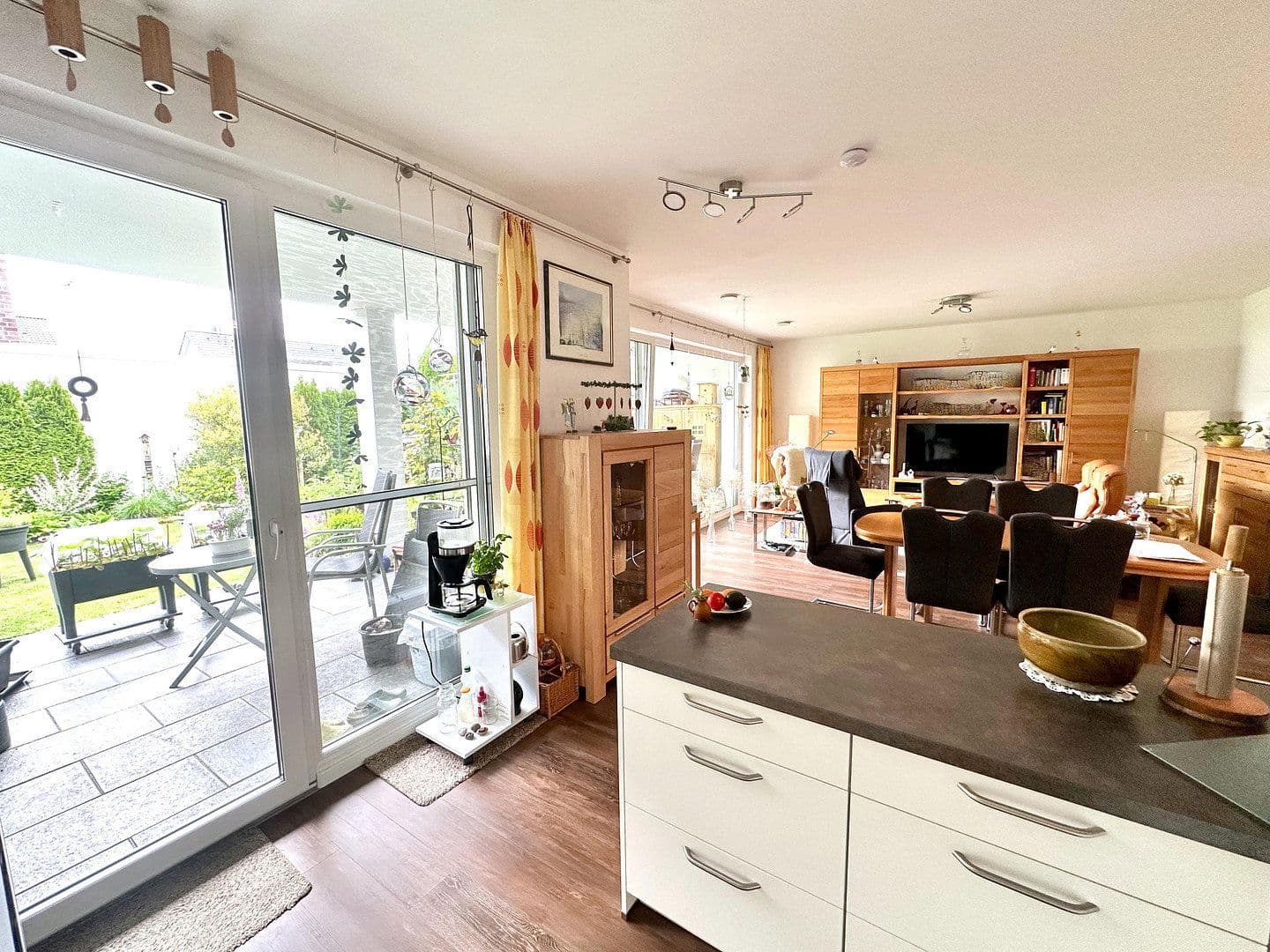 Prenájom bytu 3-izbový 105 m², Lise-Meitner-Straße 7, Hildesheim, Dolné Sasko Prenájom bytu 3-izbový 105 m², Lise-Meitner-Straße 7, Hildesheim, Dolné Sasko