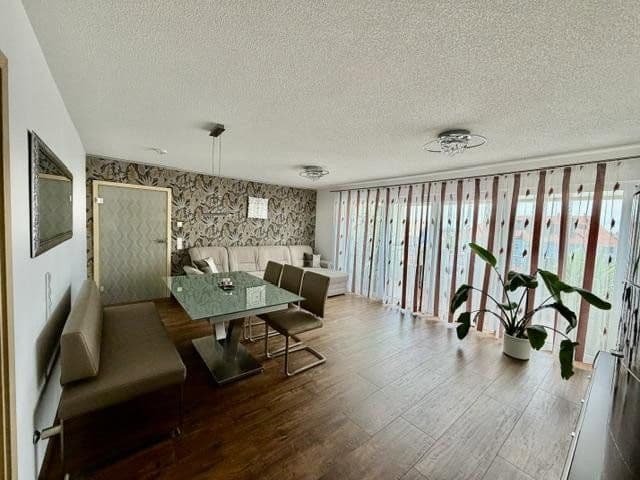 Predaj bytu 4-izbový 116 m², Offenburg, Bádensko-Wurttembersko Predaj bytu 4-izbový 116 m², Offenburg, Bádensko-Wurttembersko