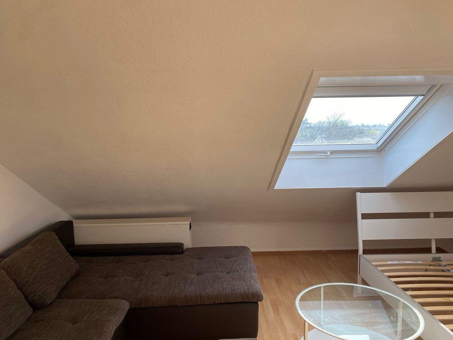 Prenájom bytu 1-izbový 29 m², Fleckenbühlstr. 20, Frankfurt am Main - Bonames, Hesensko Prenájom bytu 1-izbový 29 m², Fleckenbühlstr. 20, Frankfurt am Main - Bonames, Hesensko