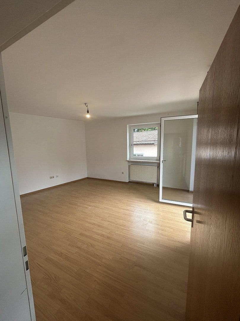 Prenájom bytu 2-izbový 59 m², Traunstein, Bavorsko Prenájom bytu 2-izbový 59 m², Traunstein, Bavorsko