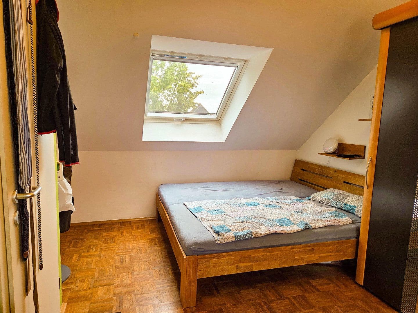 Predaj bytu 3-izbový 75 m², Bachstr. 3, Hürth, Severné Porýnie - Westfálsko Predaj bytu 3-izbový 75 m², Bachstr. 3, Hürth, Severné Porýnie - Westfálsko