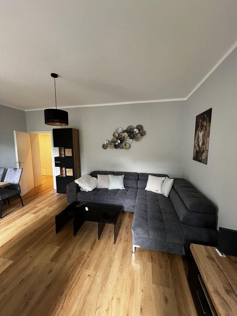 Prenájom bytu 2-izbový 56 m², Berlin, Berlín Prenájom bytu 2-izbový 56 m², Berlin, Berlín