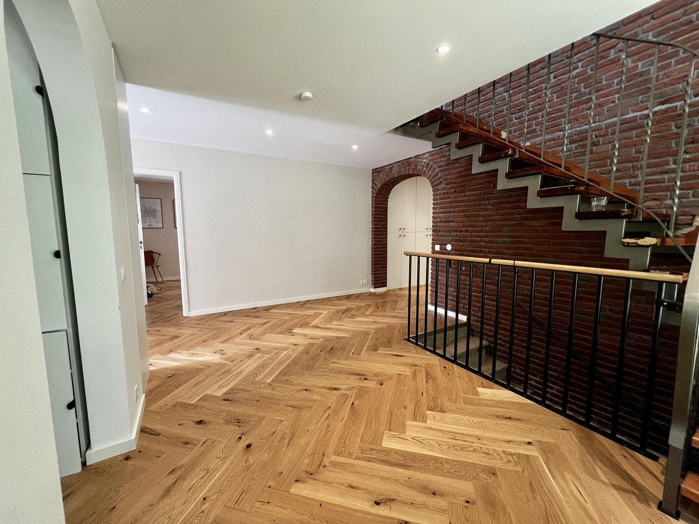 Predaj domu 245 m², pozemek 2.329 m², Winsen (Aller), Dolné Sasko Predaj domu 245 m², pozemek 2.329 m², Winsen (Aller), Dolné Sasko
