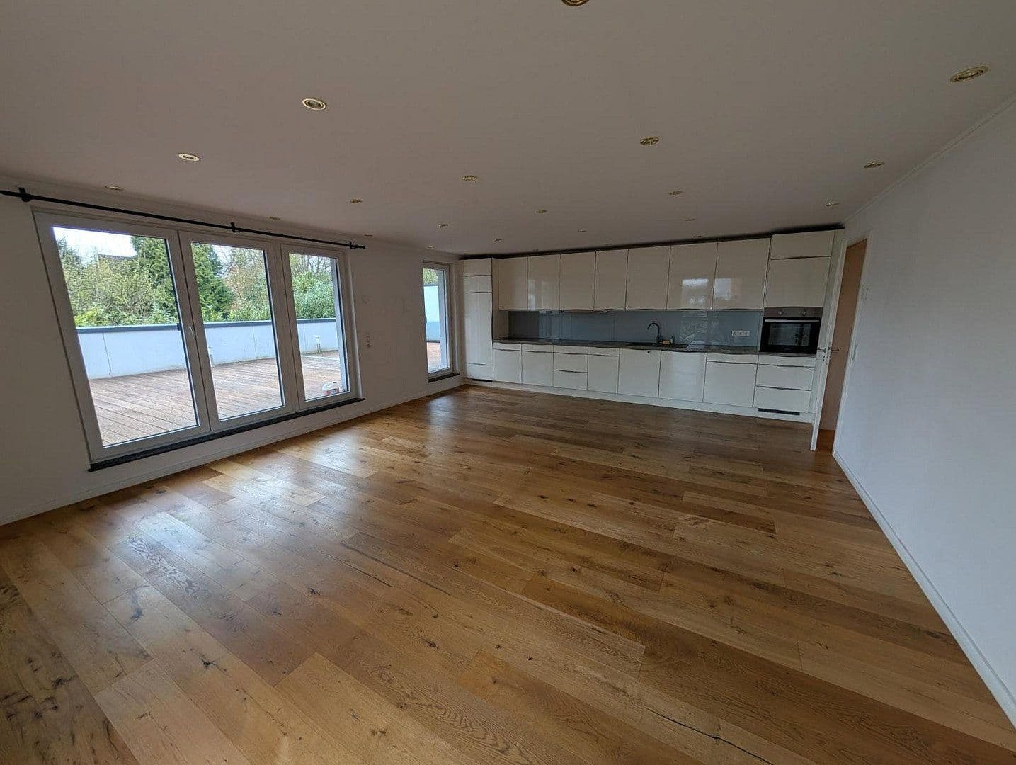Prenájom bytu 4-izbový 113 m², Holsteiner Chaussee 171, Schnelsen-Eimsbüttel, Hamburg, Hamburg Prenájom bytu 4-izbový 113 m², Holsteiner Chaussee 171, Schnelsen-Eimsbüttel, Hamburg, Hamburg