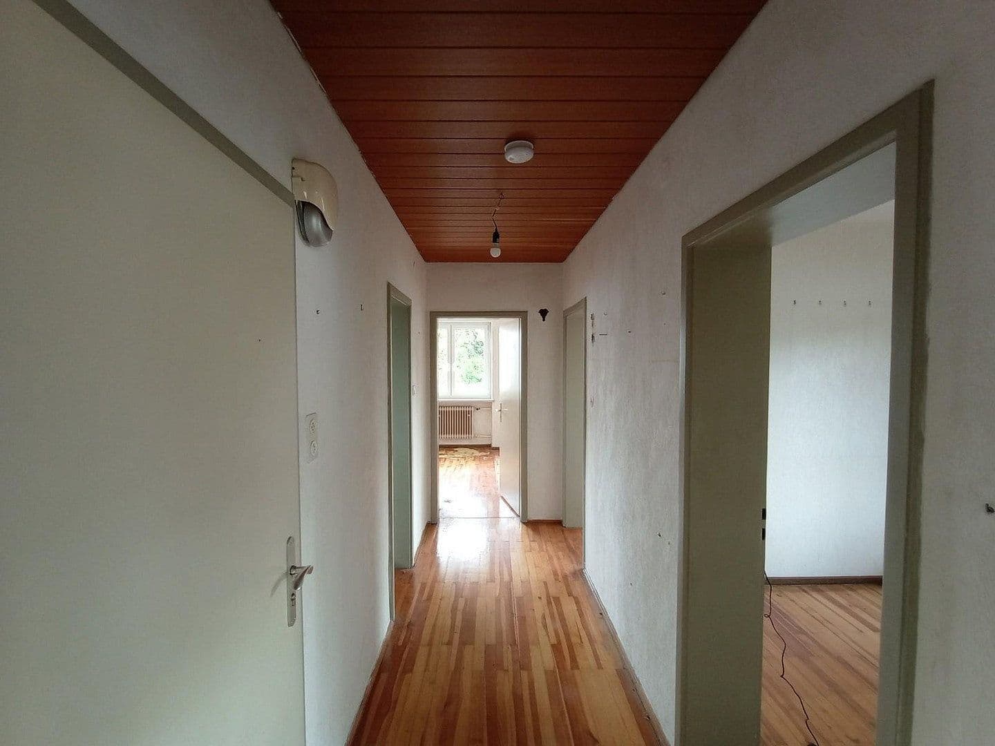 Predaj domu 200 m², pozemek 814 m², Neusäß, Bavorsko Predaj domu 200 m², pozemek 814 m², Neusäß, Bavorsko