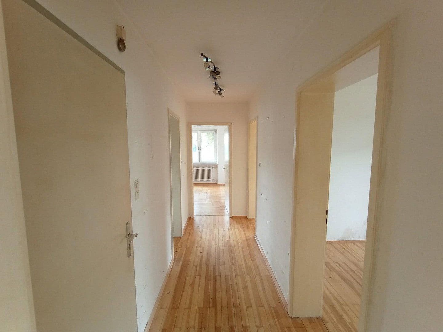 Predaj domu 200 m², pozemek 814 m², Neusäß, Bavorsko Predaj domu 200 m², pozemek 814 m², Neusäß, Bavorsko