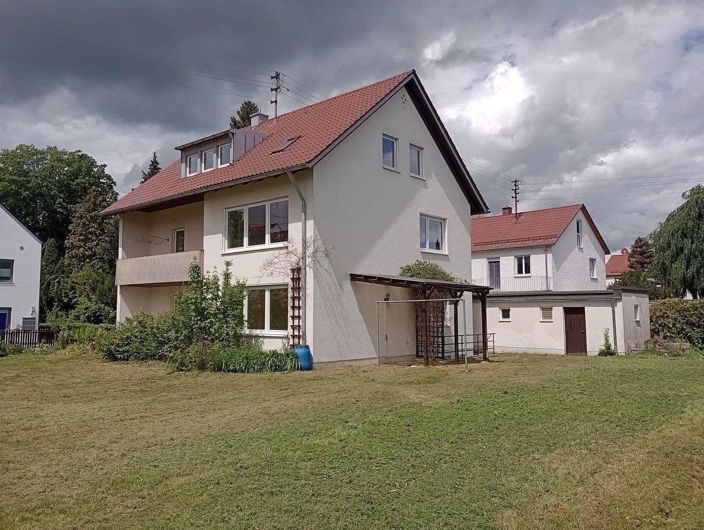 Predaj domu 200 m², pozemek 814 m², Neusäß, Bavorsko Predaj domu 200 m², pozemek 814 m², Neusäß, Bavorsko
