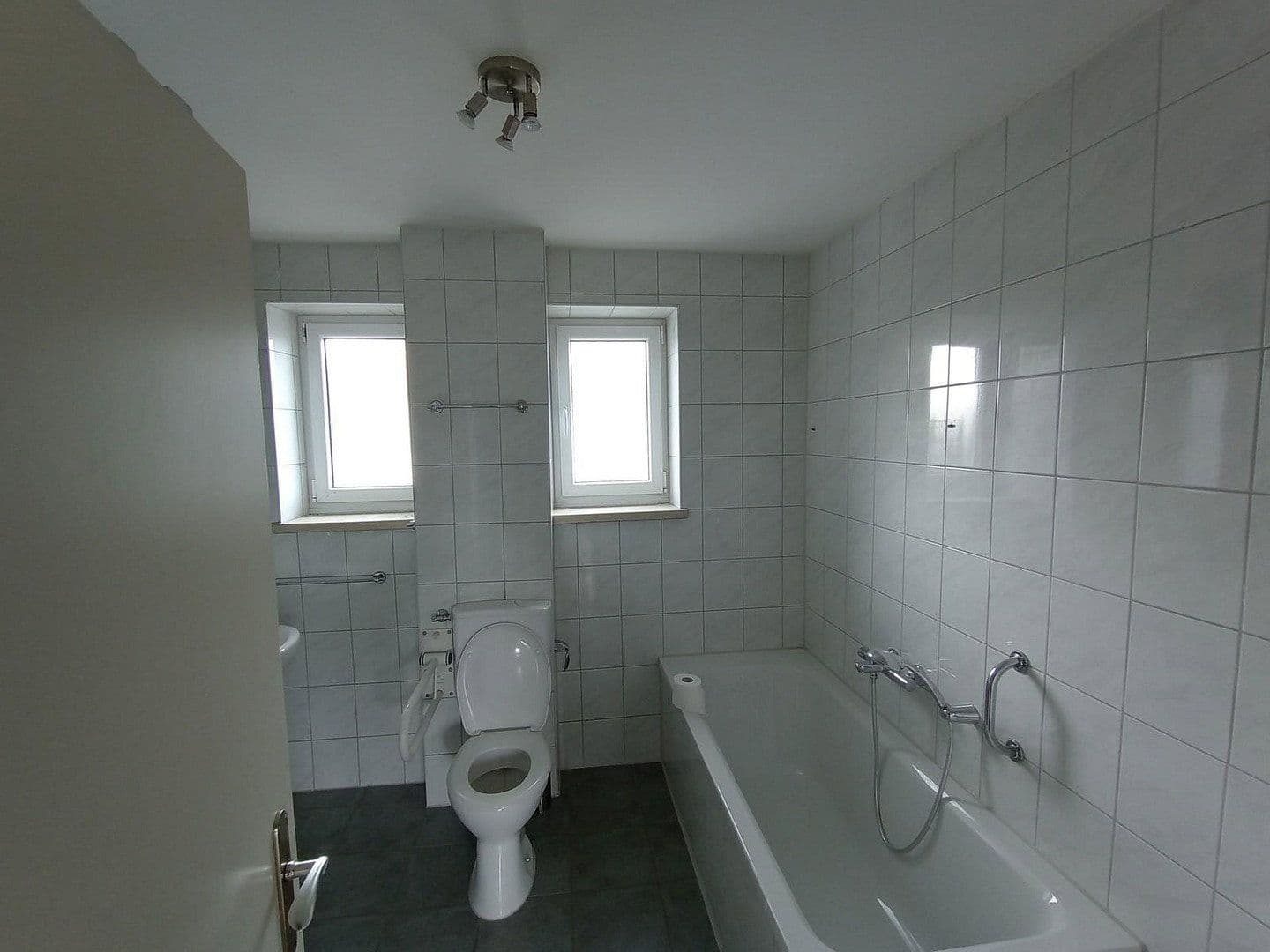 Predaj domu 200 m², pozemek 814 m², Neusäß, Bavorsko Predaj domu 200 m², pozemek 814 m², Neusäß, Bavorsko