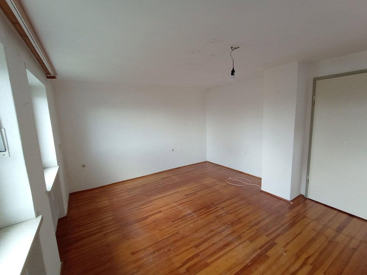 Predaj domu 200 m², pozemek 814 m², Neusäß, Bavorsko Predaj domu 200 m², pozemek 814 m², Neusäß, Bavorsko