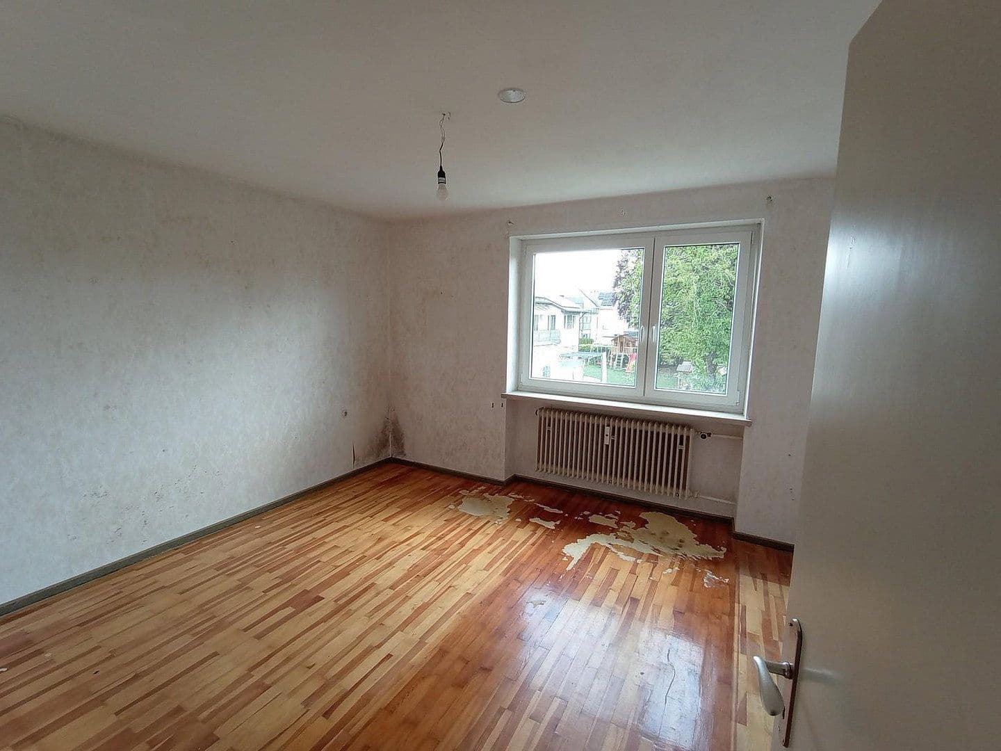 Predaj domu 200 m², pozemek 814 m², Neusäß, Bavorsko Predaj domu 200 m², pozemek 814 m², Neusäß, Bavorsko