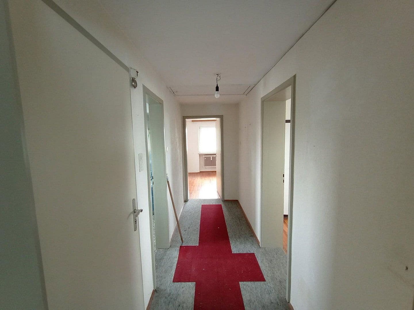 Predaj domu 200 m², pozemek 814 m², Neusäß, Bavorsko Predaj domu 200 m², pozemek 814 m², Neusäß, Bavorsko