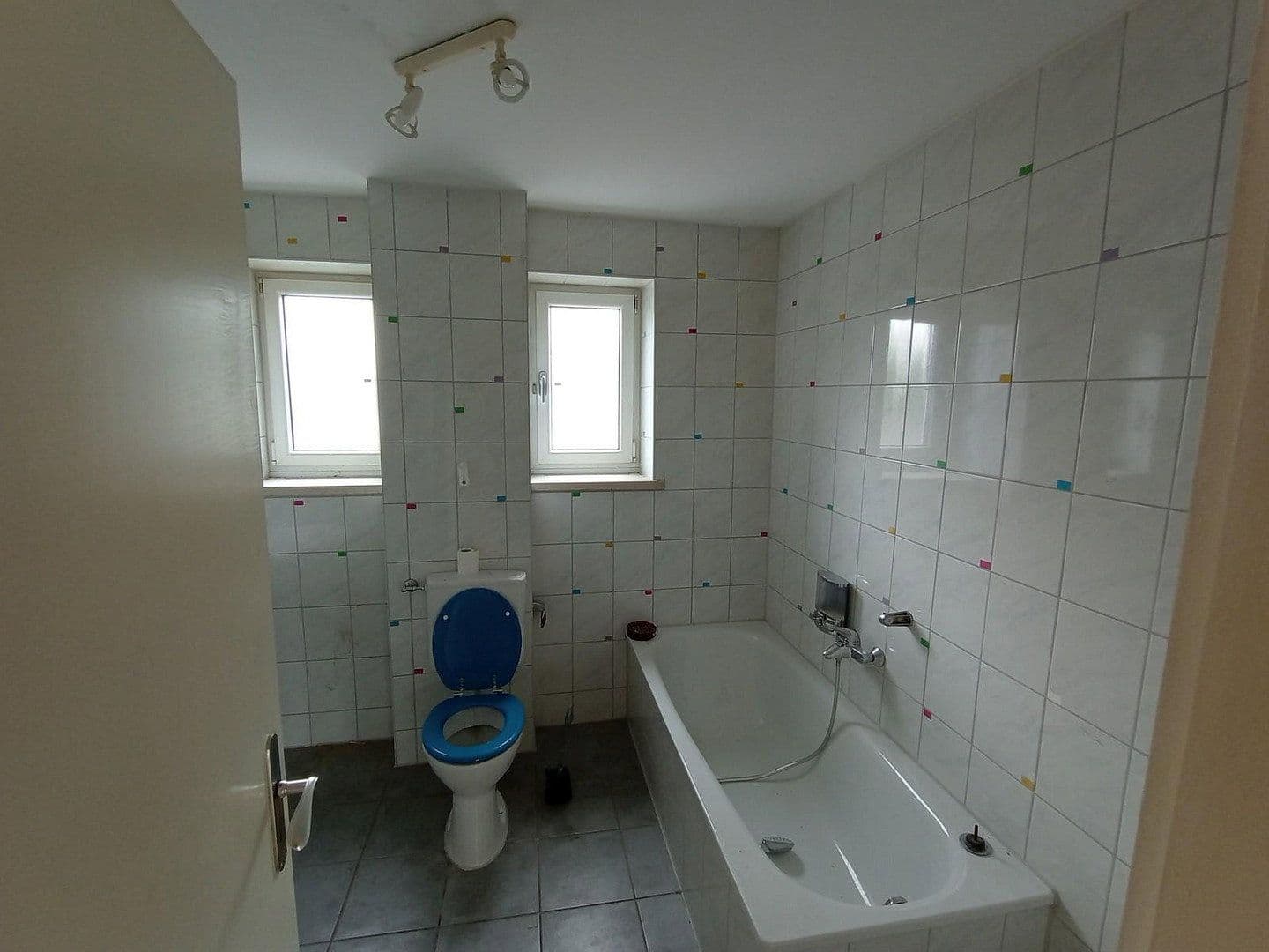 Predaj domu 200 m², pozemek 814 m², Neusäß, Bavorsko Predaj domu 200 m², pozemek 814 m², Neusäß, Bavorsko