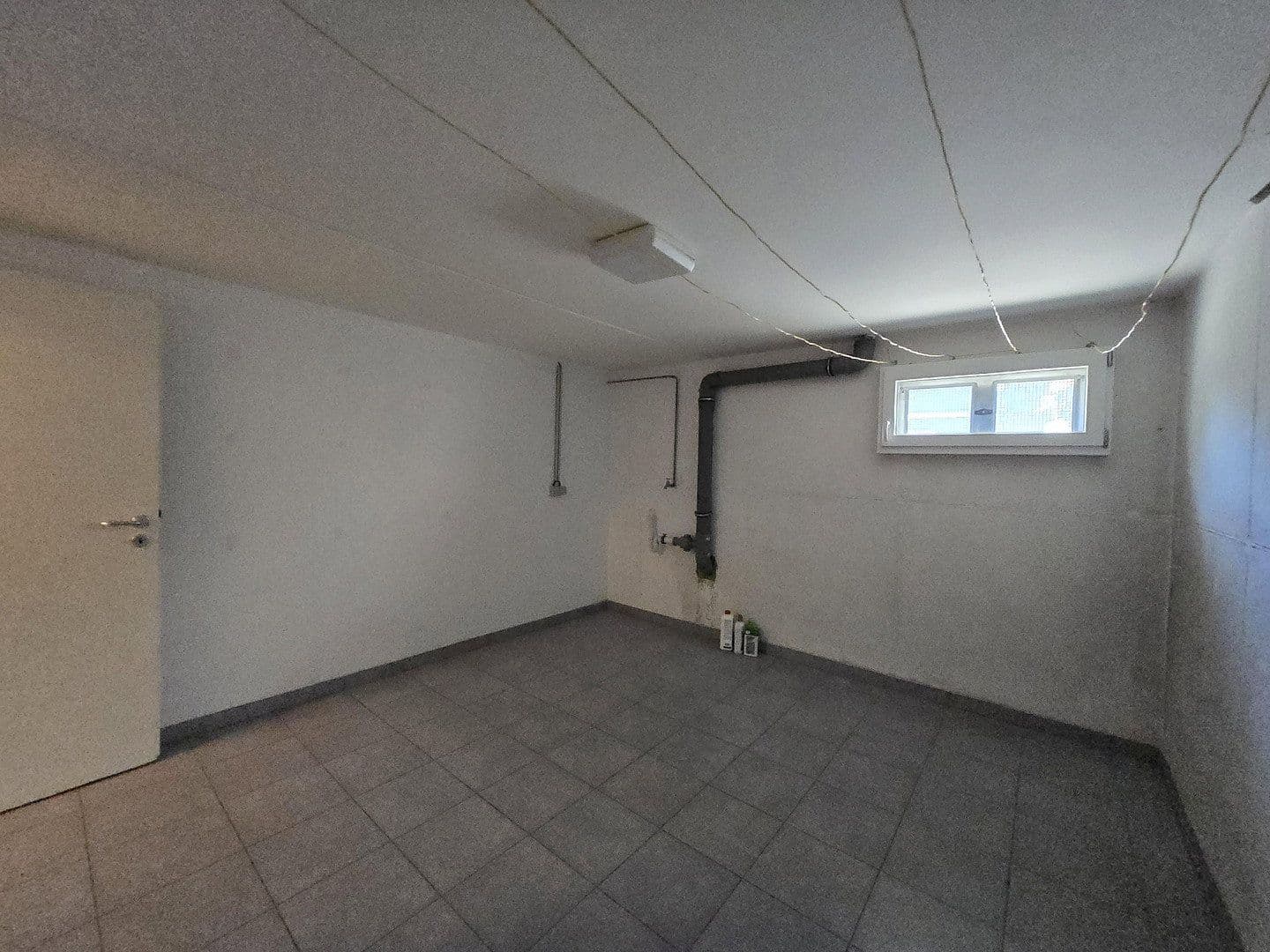 Prenájom domu 180 m², pozemek 388 m², Brühlstr. 39, Stutensee, Bádensko-Wurttembersko Prenájom domu 180 m², pozemek 388 m², Brühlstr. 39, Stutensee, Bádensko-Wurttembersko