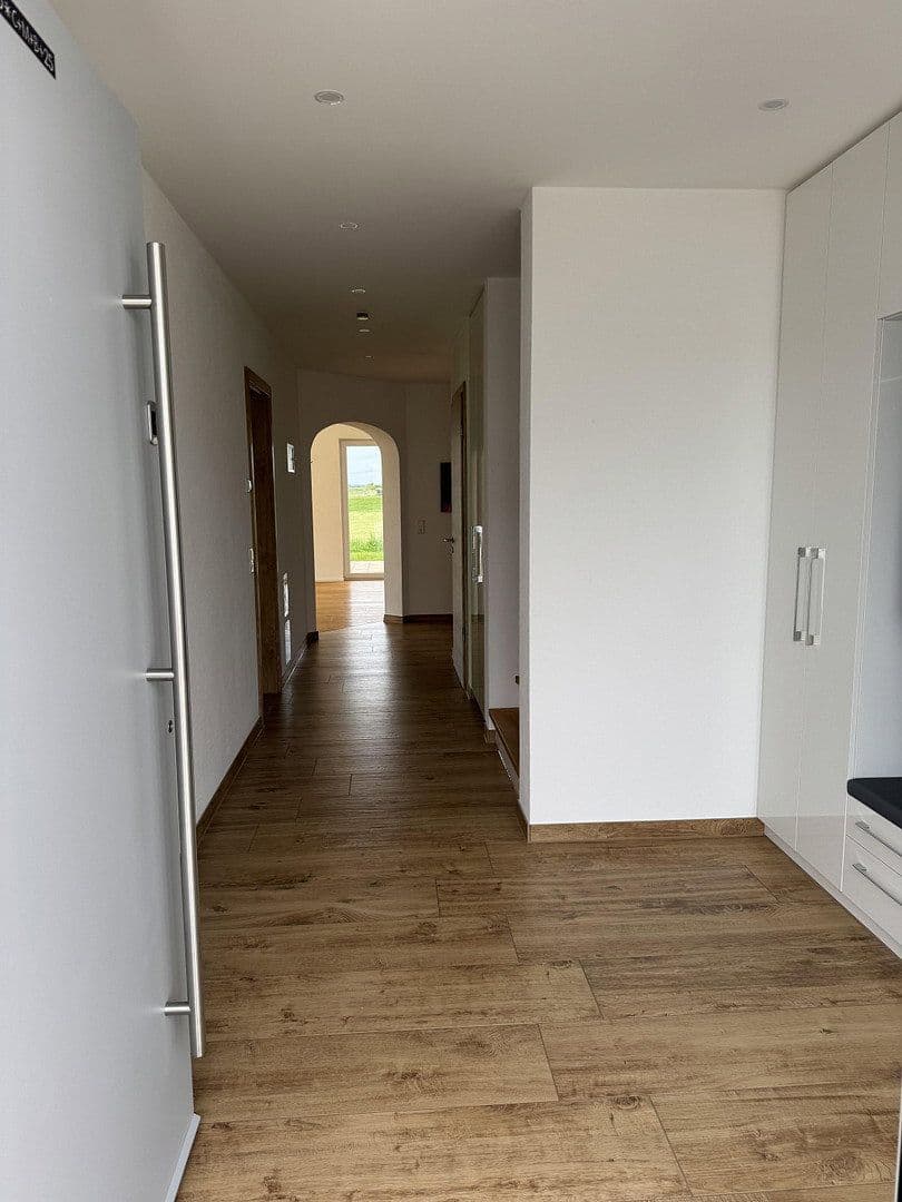 Predaj domu 227 m², pozemek 639 m², Laupheim, Bádensko-Wurttembersko Predaj domu 227 m², pozemek 639 m², Laupheim, Bádensko-Wurttembersko
