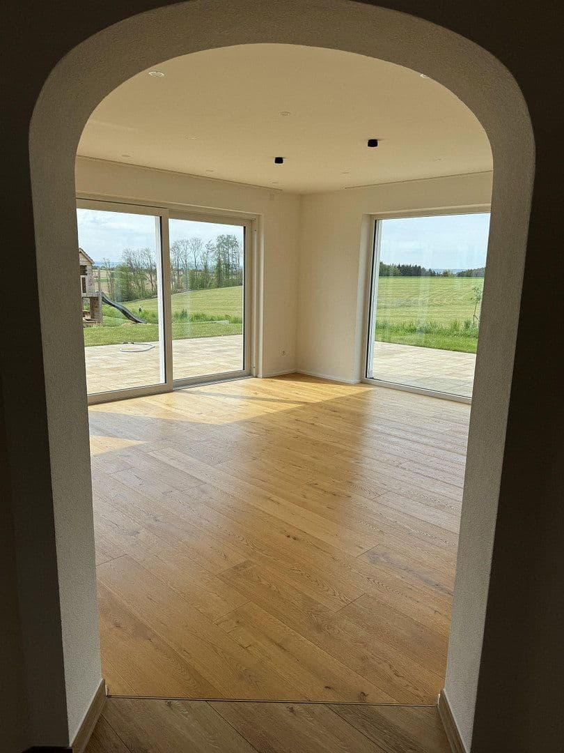 Predaj domu 227 m², pozemek 639 m², Laupheim, Bádensko-Wurttembersko Predaj domu 227 m², pozemek 639 m², Laupheim, Bádensko-Wurttembersko