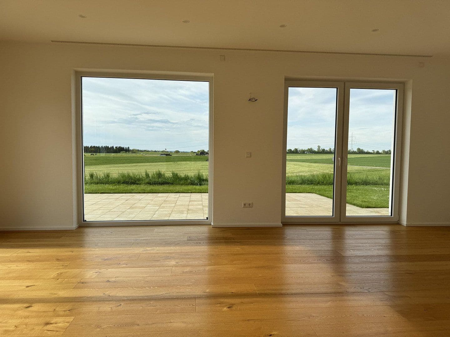 Predaj domu 227 m², pozemek 639 m², Laupheim, Bádensko-Wurttembersko Predaj domu 227 m², pozemek 639 m², Laupheim, Bádensko-Wurttembersko