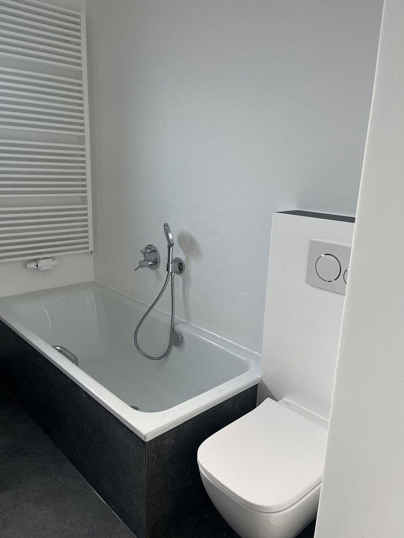 Prenájom bytu 3-izbový 89 m², Im Schafhof 15, Ostfildern, Bádensko-Wurttembersko Prenájom bytu 3-izbový 89 m², Im Schafhof 15, Ostfildern, Bádensko-Wurttembersko