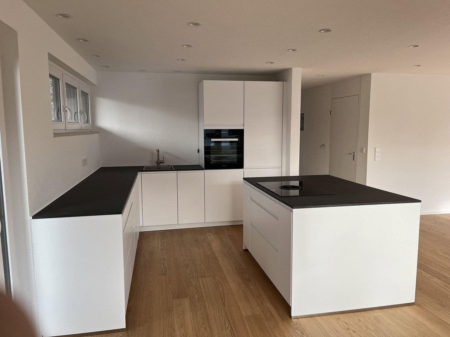 Prenájom bytu 3-izbový 89 m², Im Schafhof 15, Ostfildern, Bádensko-Wurttembersko Prenájom bytu 3-izbový 89 m², Im Schafhof 15, Ostfildern, Bádensko-Wurttembersko