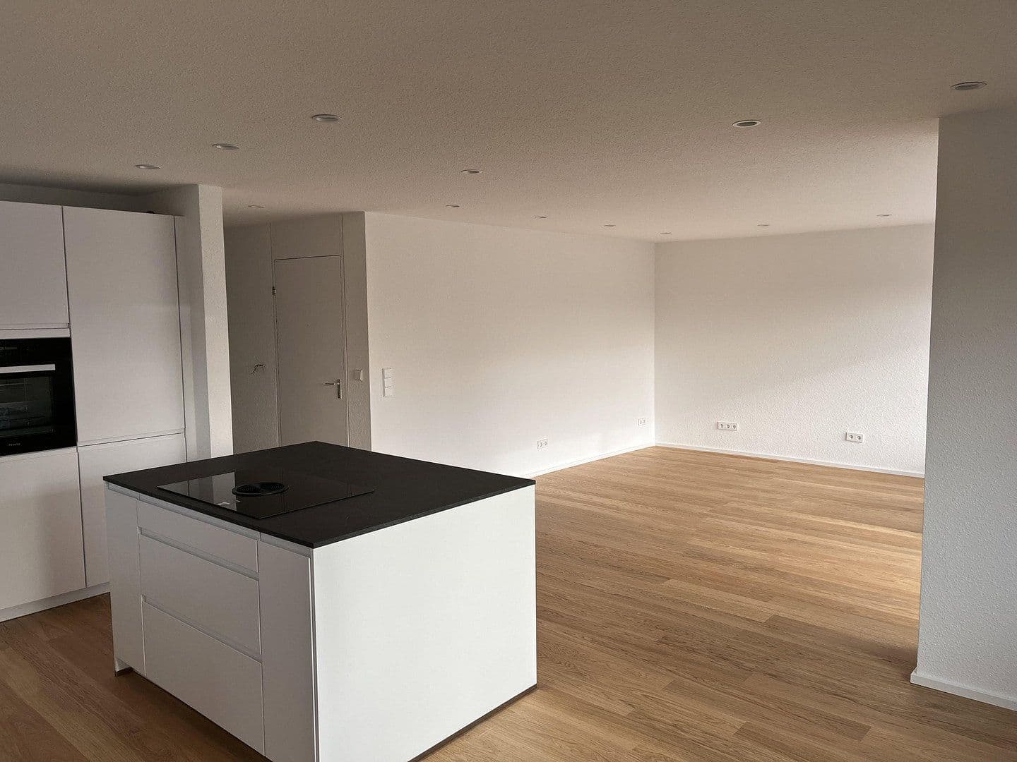 Prenájom bytu 3-izbový 89 m², Im Schafhof 15, Ostfildern, Bádensko-Wurttembersko Prenájom bytu 3-izbový 89 m², Im Schafhof 15, Ostfildern, Bádensko-Wurttembersko