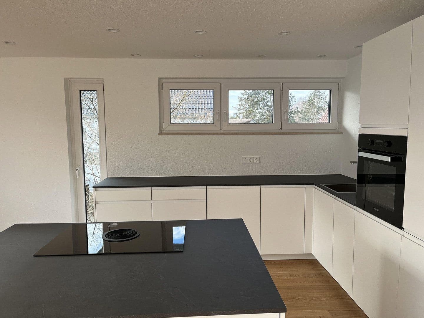 Prenájom bytu 3-izbový 89 m², Im Schafhof 15, Ostfildern, Bádensko-Wurttembersko Prenájom bytu 3-izbový 89 m², Im Schafhof 15, Ostfildern, Bádensko-Wurttembersko