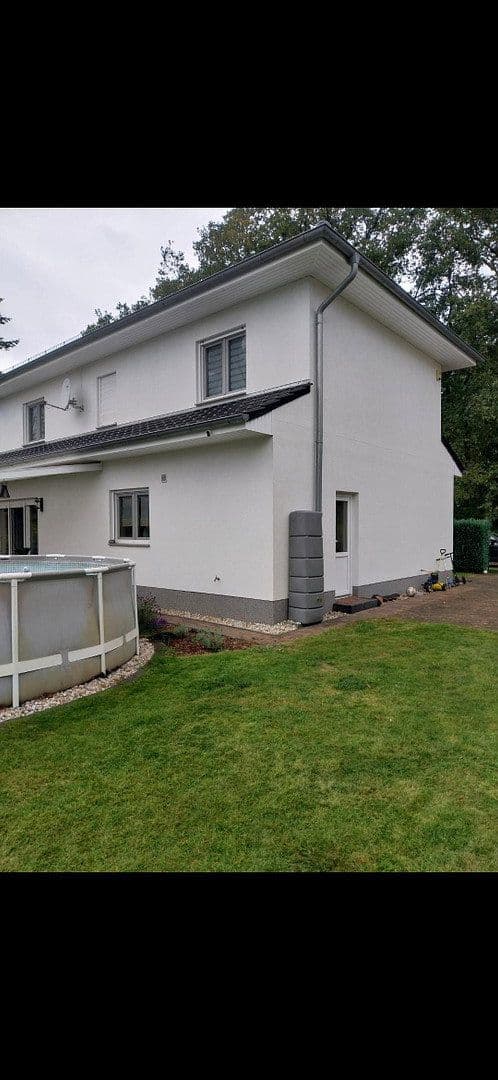 Predaj domu 135 m², pozemek 698 m², Falkensee, Brandenbursko Predaj domu 135 m², pozemek 698 m², Falkensee, Brandenbursko