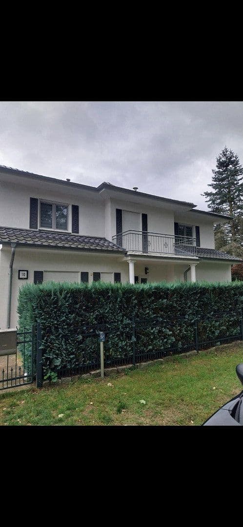 Predaj domu 135 m², pozemek 698 m², Falkensee, Brandenbursko Predaj domu 135 m², pozemek 698 m², Falkensee, Brandenbursko