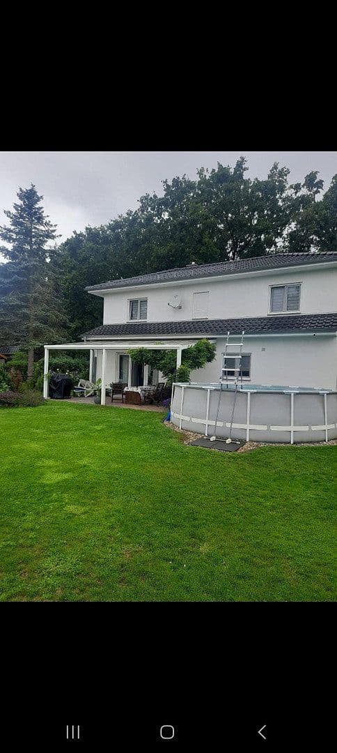 Predaj domu 135 m², pozemek 698 m², Falkensee, Brandenbursko Predaj domu 135 m², pozemek 698 m², Falkensee, Brandenbursko