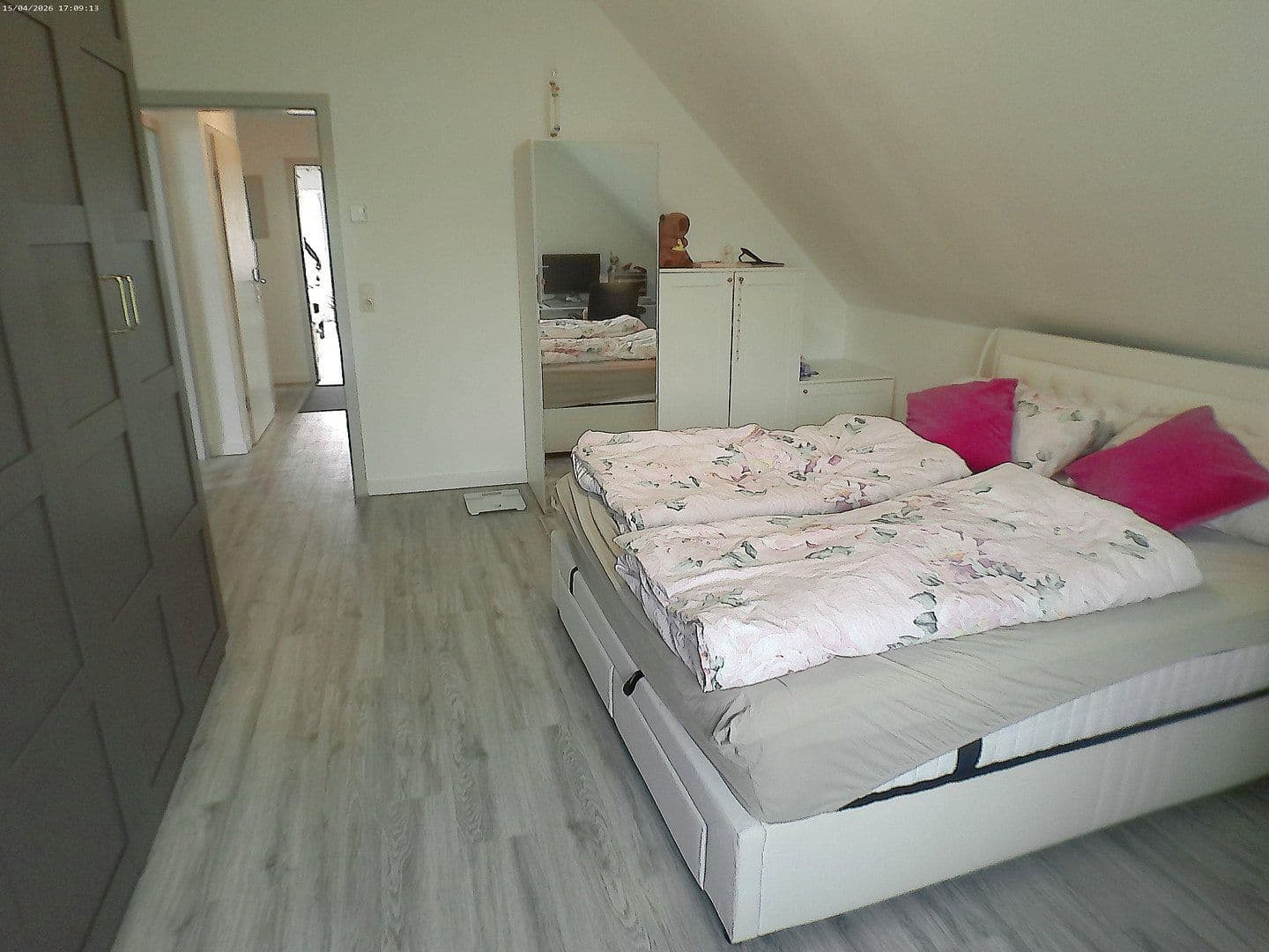 Prenájom bytu 3-izbový 80 m², Itzehoe, Šlezvicko-Holštajnsko Prenájom bytu 3-izbový 80 m², Itzehoe, Šlezvicko-Holštajnsko