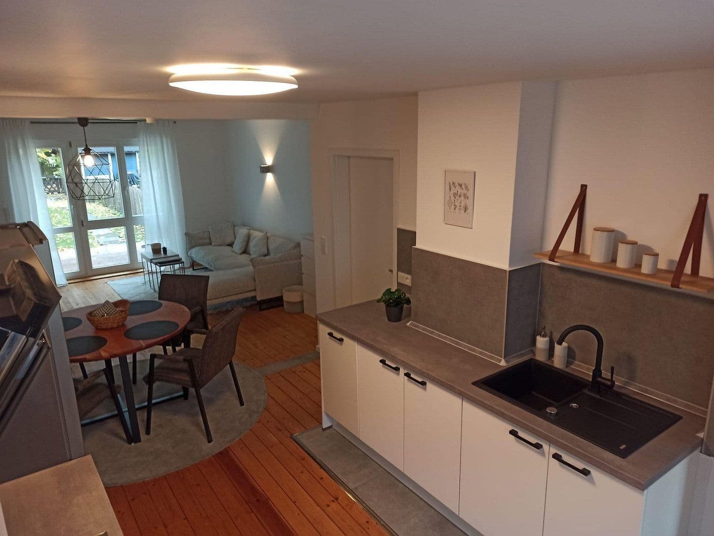 Prenájom domu 75 m², pozemek 180 m², Luisenstr. 79, Bonn, Severné Porýnie - Westfálsko Prenájom domu 75 m², pozemek 180 m², Luisenstr. 79, Bonn, Severné Porýnie - Westfálsko