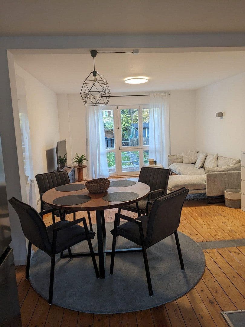 Prenájom domu 75 m², pozemek 180 m², Luisenstr. 79, Bonn, Severné Porýnie - Westfálsko Prenájom domu 75 m², pozemek 180 m², Luisenstr. 79, Bonn, Severné Porýnie - Westfálsko