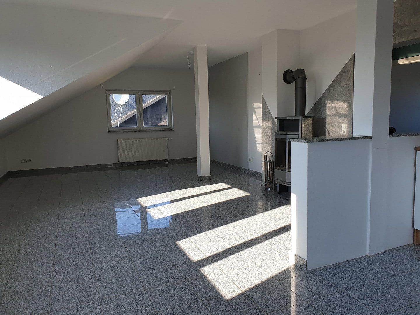 Predaj bytu 3-izbový 85 m², Langenfeld (Rheinland), Severné Porýnie - Westfálsko Predaj bytu 3-izbový 85 m², Langenfeld (Rheinland), Severné Porýnie - Westfálsko