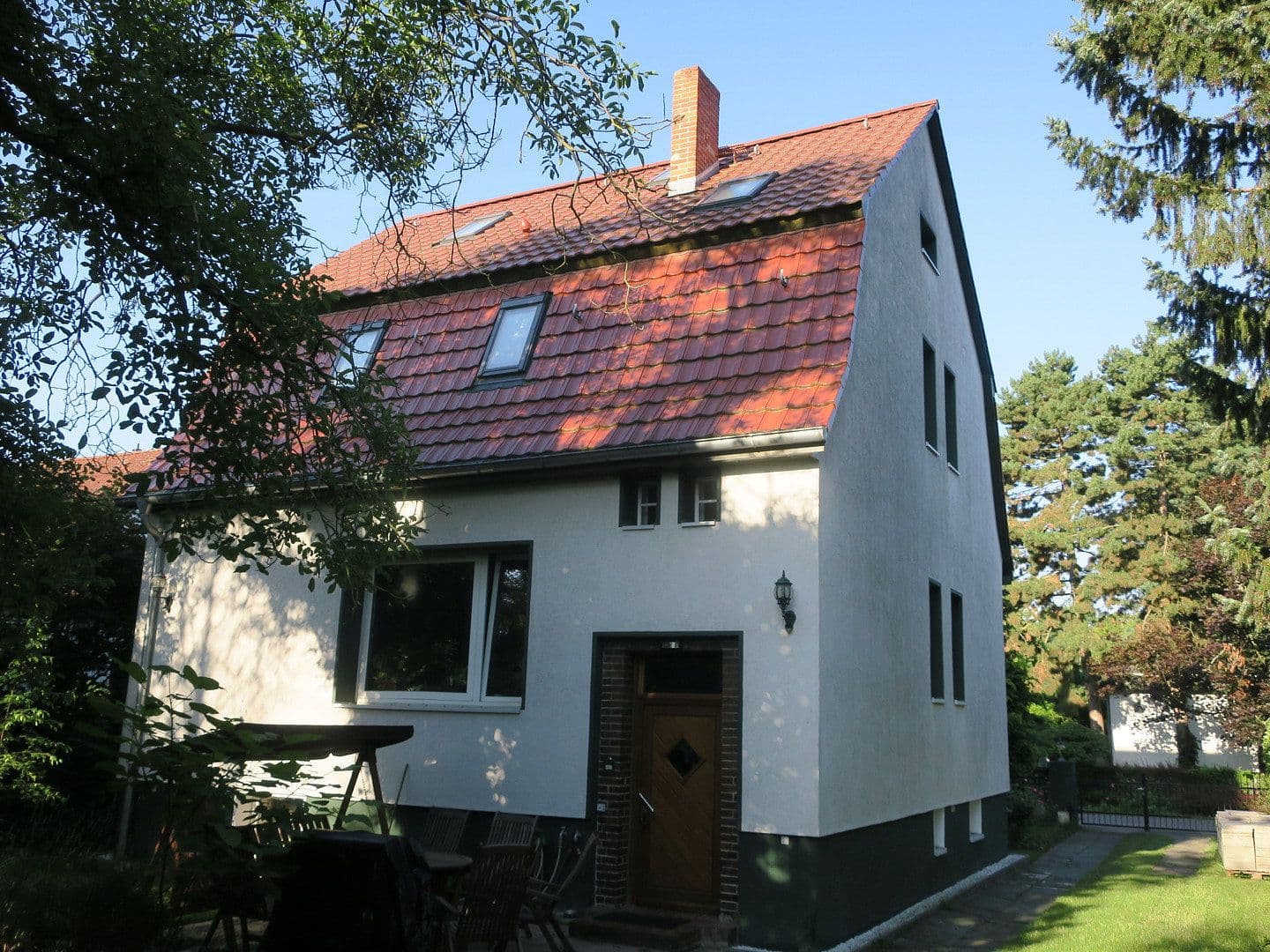 Predaj domu 217 m², pozemek 1.003 m², Zeißpfad 55, Berlin Lichtenrade, Berlín Predaj domu 217 m², pozemek 1.003 m², Zeißpfad 55, Berlin Lichtenrade, Berlín