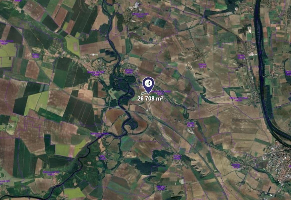 Predaj pozemku 13.354 m², Nové Dvory, Ústecký kraj Predaj pozemku 13.354 m², Nové Dvory, Ústecký kraj