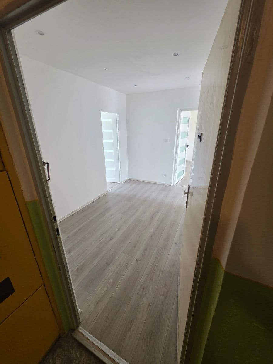 Predaj bytu 2-izbový 62 m², Budovatelů, Jablonec nad Nisou, Liberecký kraj Predaj bytu 2-izbový 62 m², Budovatelů, Jablonec nad Nisou, Liberecký kraj