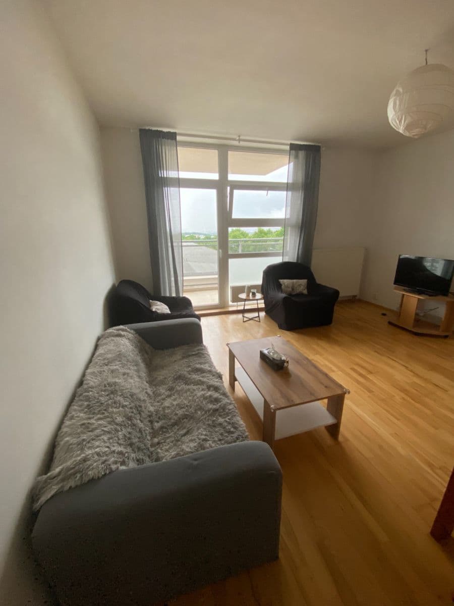 Prenájom bytu 3-izbový 72 m², Vrbovecká, Plzeň, Plzeňský kraj Prenájom bytu 3-izbový 72 m², Vrbovecká, Plzeň, Plzeňský kraj