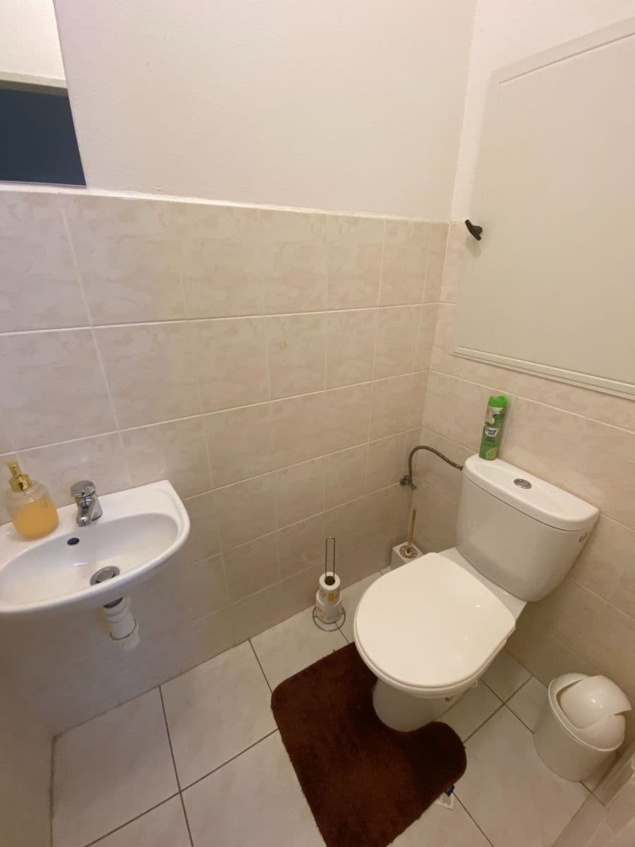 Prenájom bytu 3-izbový 72 m², Vrbovecká, Plzeň, Plzeňský kraj Prenájom bytu 3-izbový 72 m², Vrbovecká, Plzeň, Plzeňský kraj
