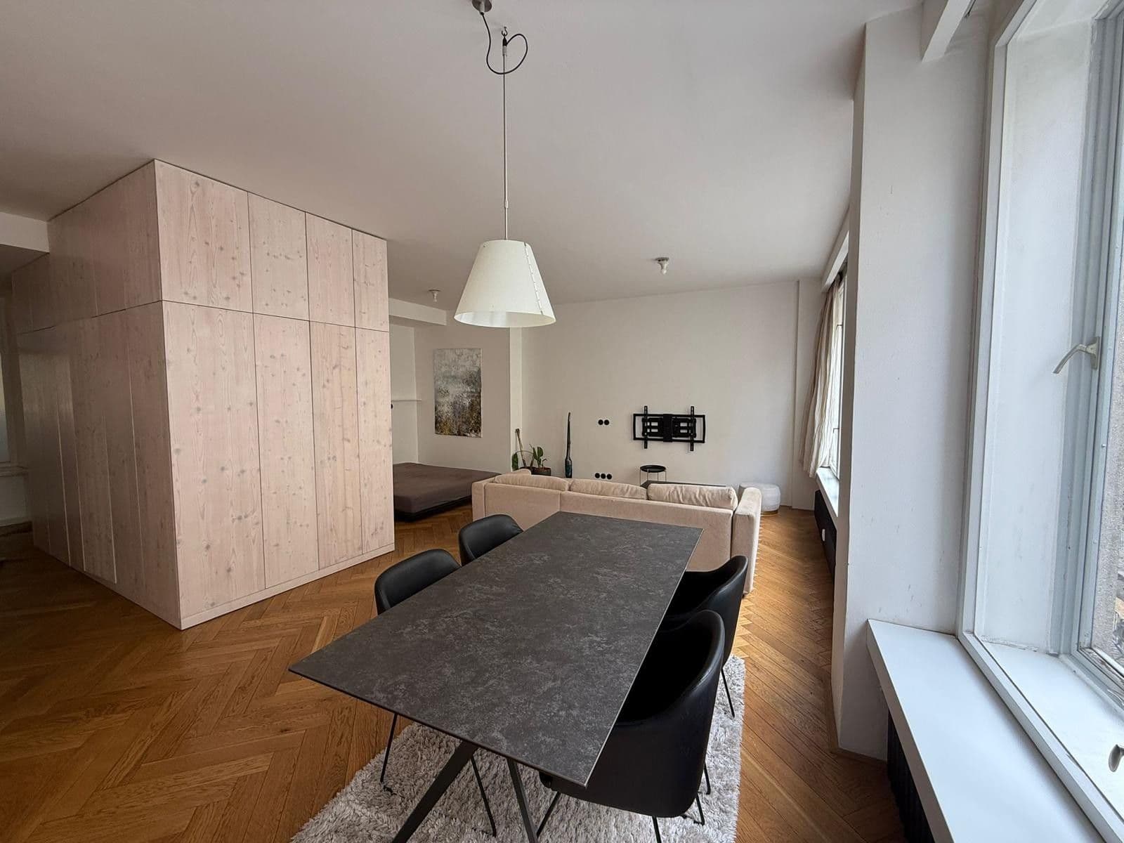 Prenájom bytu 1-izbový 58 m², Revoluční, Praha, Praha Prenájom bytu 1-izbový 58 m², Revoluční, Praha, Praha