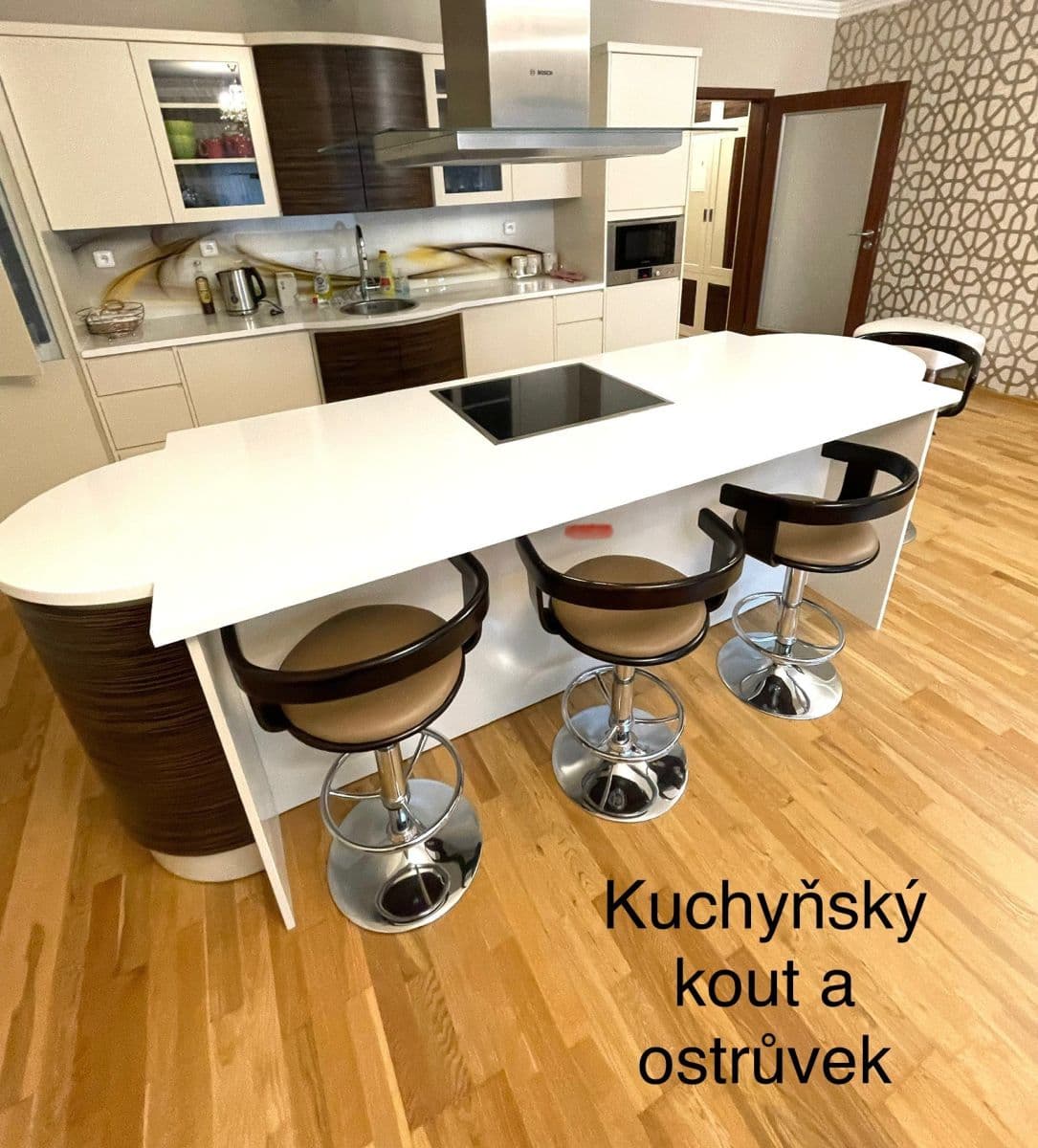 Predaj bytu 3-izbový 88 m², Pražská silnice, Karlovy Vary, Karlovarský kraj Predaj bytu 3-izbový 88 m², Pražská silnice, Karlovy Vary, Karlovarský kraj