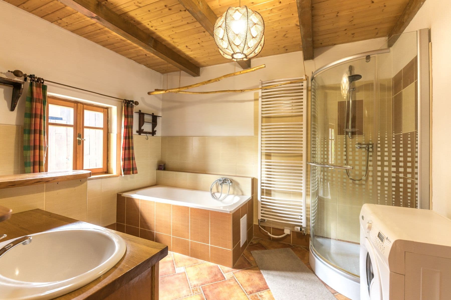 Predaj domu 226 m², pozemek 3.000 m², Česká Metuje, Královéhradecký kraj Predaj domu 226 m², pozemek 3.000 m², Česká Metuje, Královéhradecký kraj