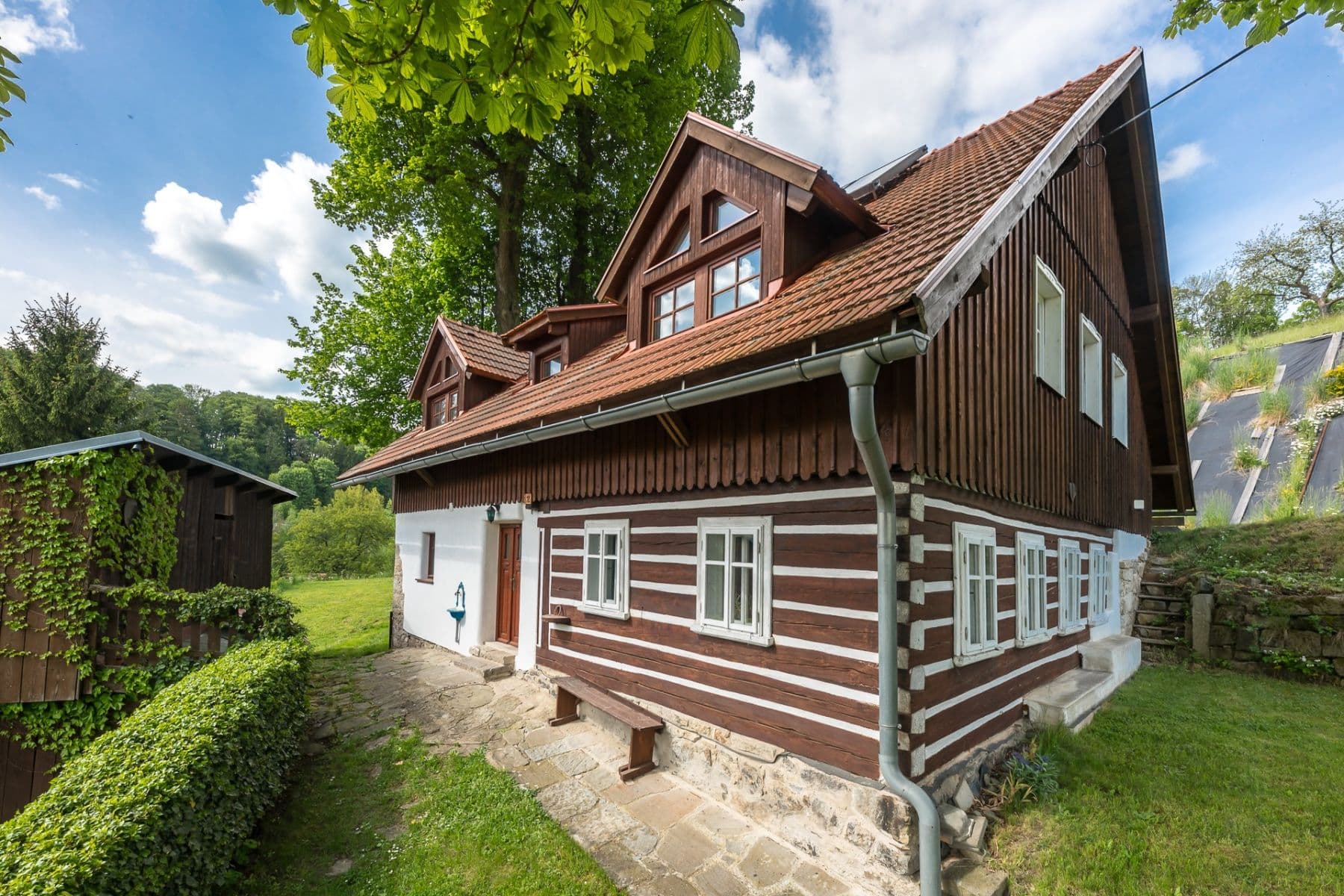 Predaj domu 226 m², pozemek 3.000 m², Česká Metuje, Královéhradecký kraj Predaj domu 226 m², pozemek 3.000 m², Česká Metuje, Královéhradecký kraj