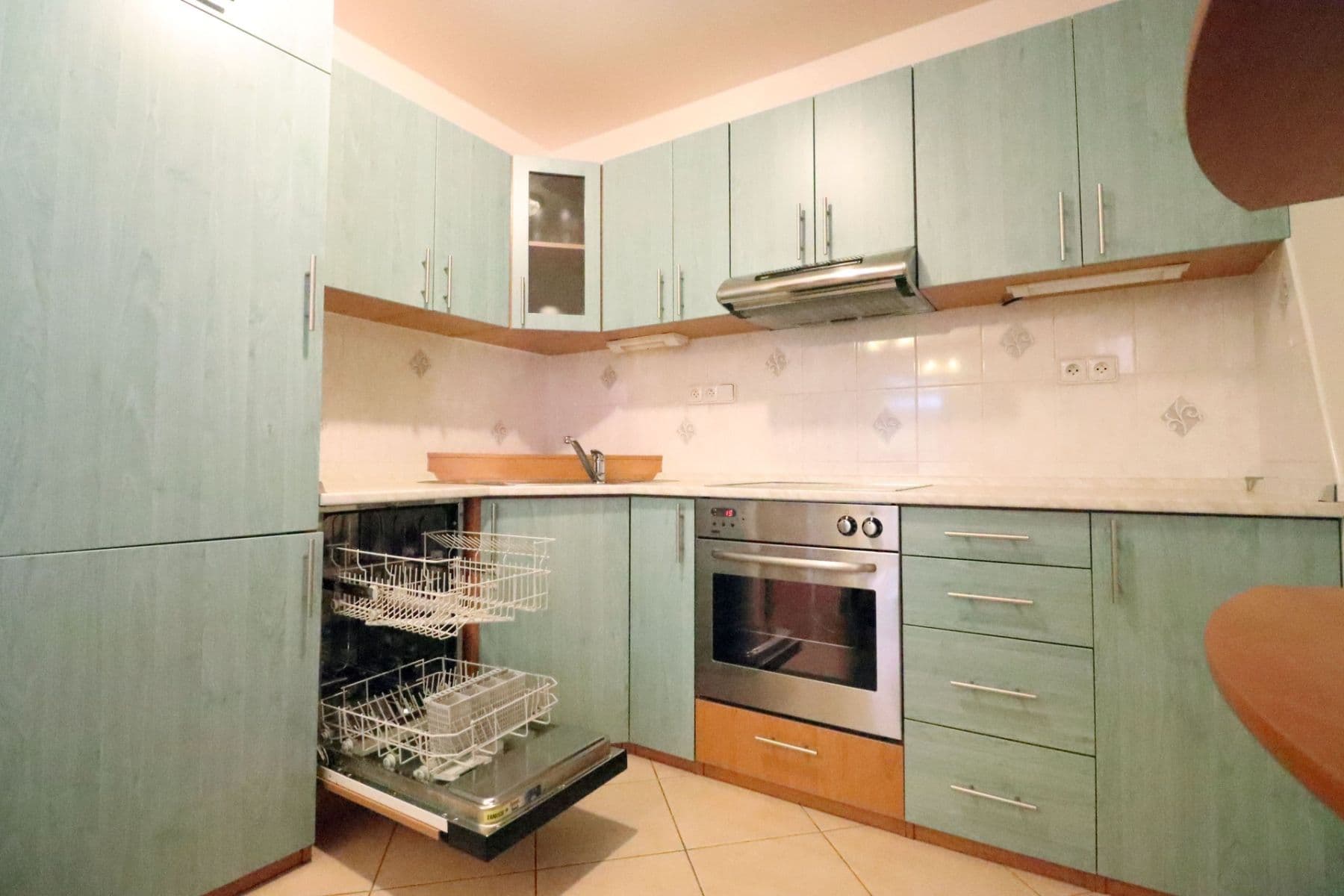 Prenájom bytu 2-izbový 59 m², Podvinný mlýn, Praha, Praha Prenájom bytu 2-izbový 59 m², Podvinný mlýn, Praha, Praha