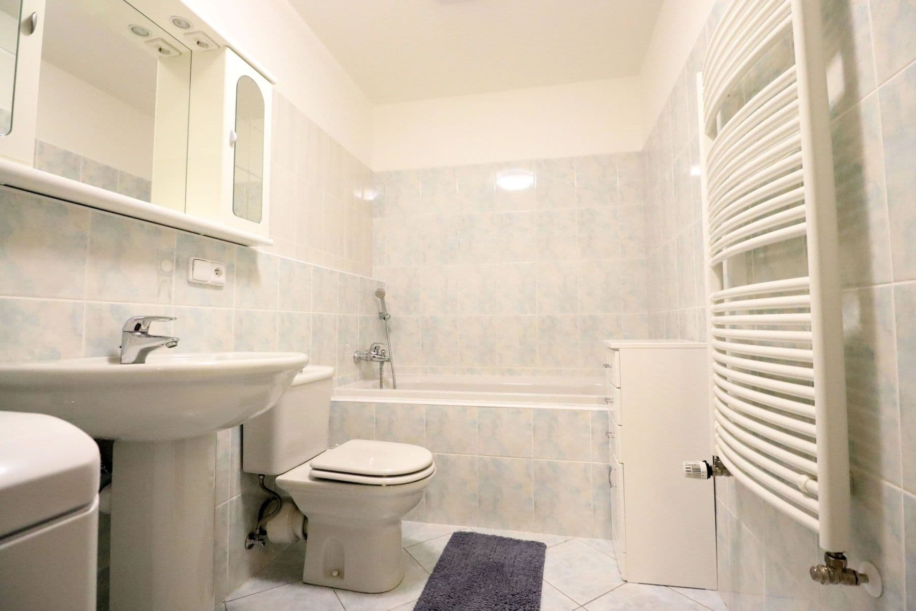 Prenájom bytu 2-izbový 59 m², Podvinný mlýn, Praha, Praha Prenájom bytu 2-izbový 59 m², Podvinný mlýn, Praha, Praha