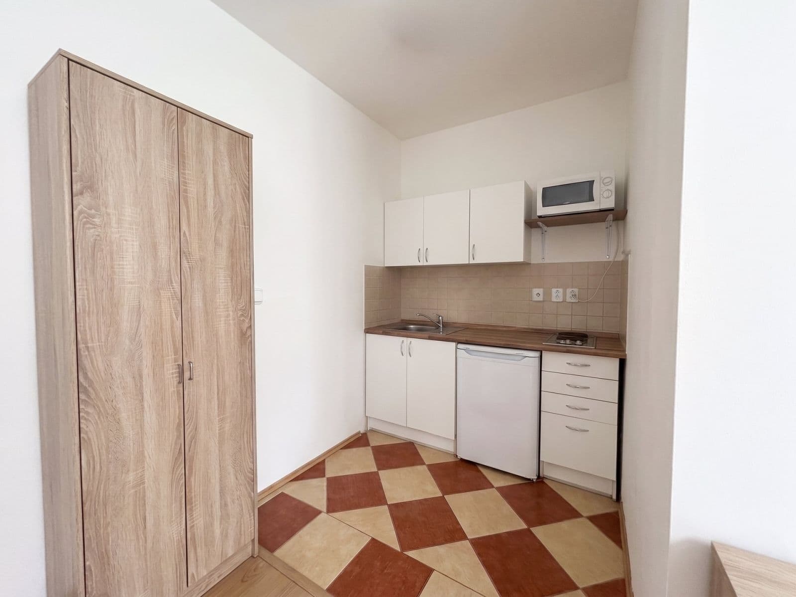 Predaj bytu 1-izbový 31 m², Novovysočanská, Praha, Praha Predaj bytu 1-izbový 31 m², Novovysočanská, Praha, Praha